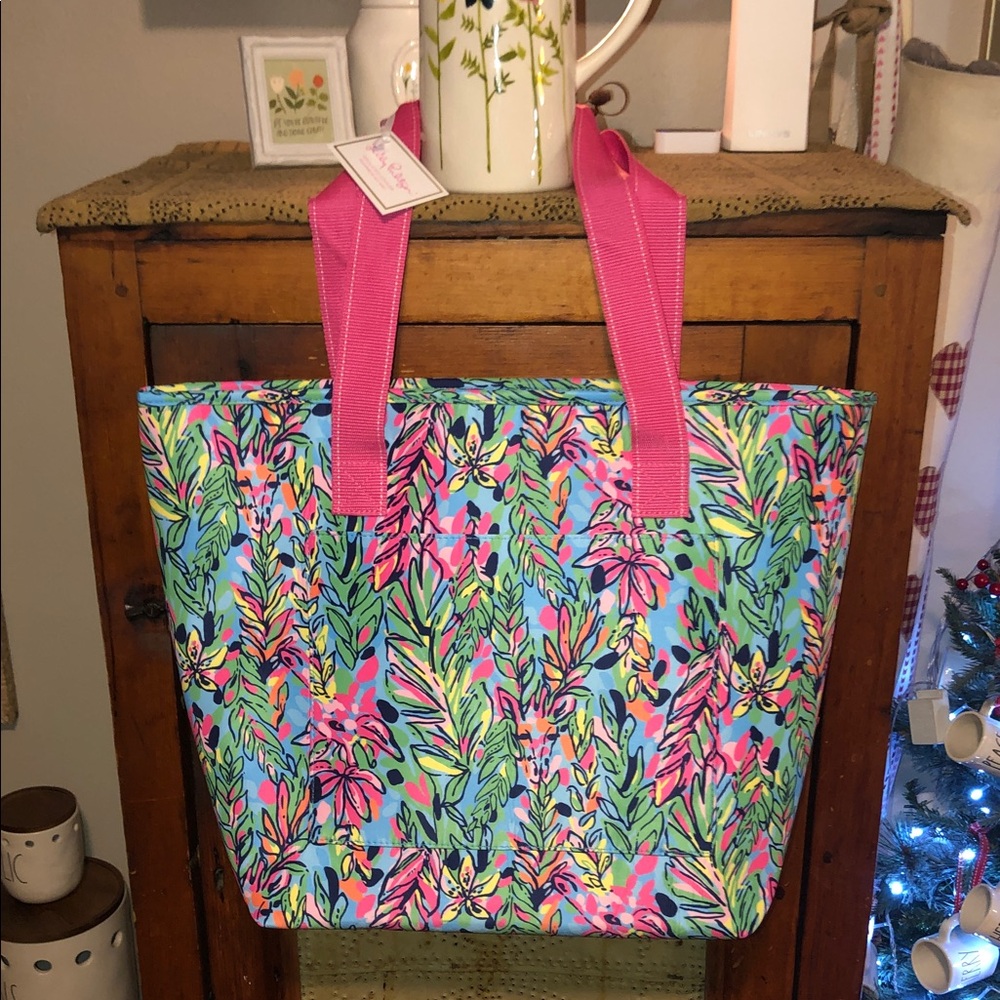 Lilly Pulitzer Insulated Tote Cooler Featured in Hot Spot